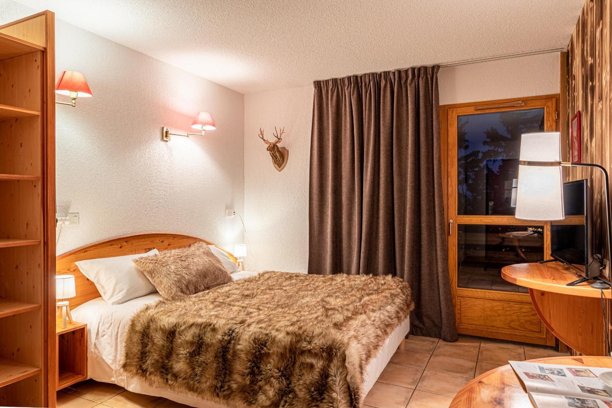 לה ז'ו דו לו Sunweb Hotel L'Ecrin Des Neiges מראה חיצוני תמונה